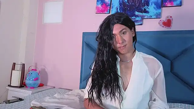 Hopemoretti online show from April 2026 10:47:01 PM