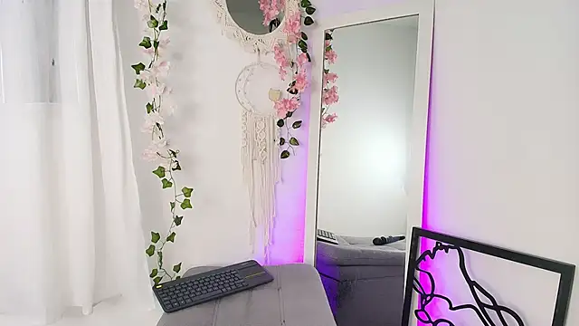 Snapshot of abaroose chatting on February 2026 10:06:02 PM abaroose online show from February 2026 10:06:02 PM