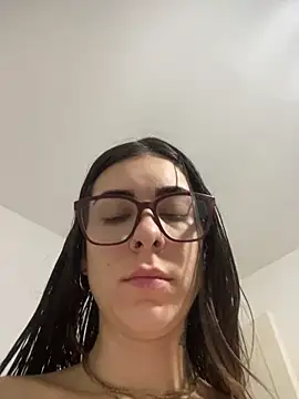 Snapshot of fer-nanda chatting on February 2026 03:25:01 AM fer-nanda online show from February 2026 03:25:01 AM