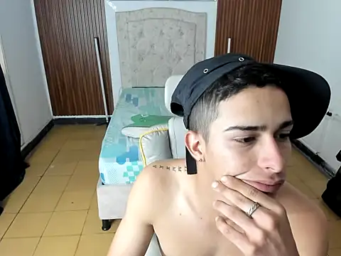 Snapshot of pablo_prada chatting on December 2025 07:08:02 PM pablo prada online show from December 2025 07:08:02 PM