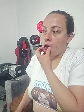 Snapshot of Rouse_hot_ chatting on November 2025 11:40:02 AM Rouse hot online show from November 2025 11:40:02 AM