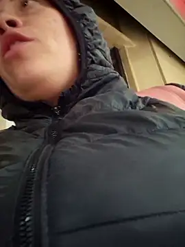 Snapshot of Rouse_hot_ chatting on November 2025 08:07:02 PM Rouse hot online show from November 2025 08:07:02 PM