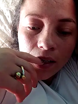 Snapshot of Rouse_hot_ chatting on December 2025 05:07:02 PM Rouse hot online show from December 2025 05:07:02 PM