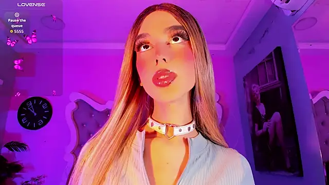 Snapshot of LeslieAmor1 chatting on November 2025 05:40:02 AM LeslieAmor1 online show from November 2025 05:40:02 AM