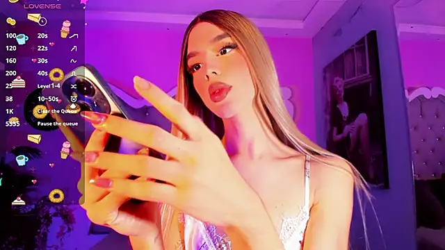 Snapshot of LeslieAmor1 chatting on November 2025 04:48:02 AM LeslieAmor1 online show from November 2025 04:48:02 AM