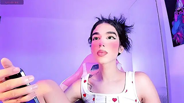 Snapshot of LeslieAmor1 chatting on December 2025 03:39:01 PM LeslieAmor1 online show from December 2025 03:39:01 PM