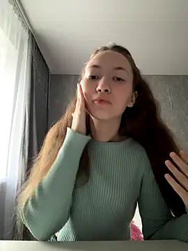 Snapshot of Holy_Poly chatting on December 2025 08:23:01 AM Holy Poly online show from December 2025 08:23:01 AM