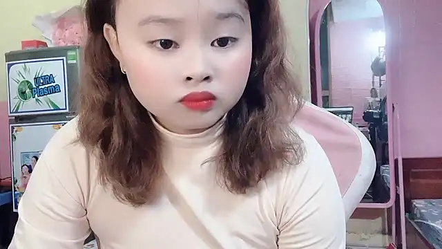 Snapshot of Lina8386 chatting on November 2025 05:22:01 PM Lina8386 online show from November 2025 05:22:01 PM