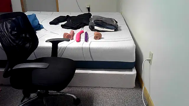 Snapshot of Redheadstud chatting on March 2026 04:47:01 AM Redheadstud online show from March 2026 04:47:01 AM