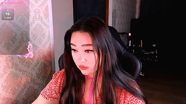 Emma Uilson online show from December 2025 02:06:02 AM