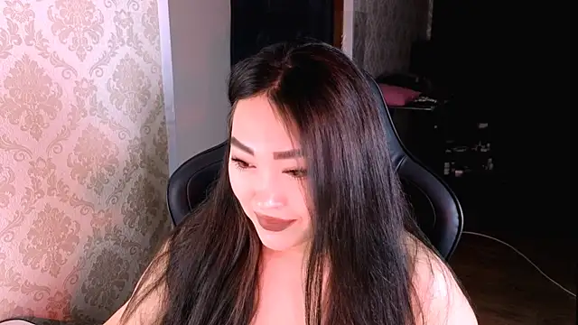 Emma Uilson online show from May 2026 01:16:02 PM