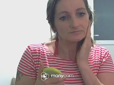 Snapshot of CrazyMaya39 chatting on November 2025 11:59:01 PM CrazyMaya39 online show from November 2025 11:59:01 PM