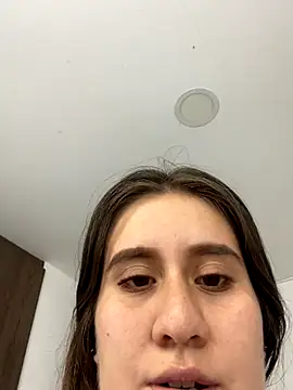 Snapshot of Scarlett_Noire_outdoors chatting on November 2025 02:14:02 AM Scarlett Noire outdoors online show from November 2025 02:14:02 AM