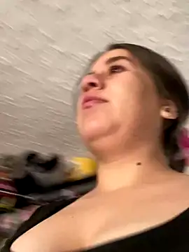 Snapshot of Scarlett_Noire_outdoors chatting on November 2025 08:44:01 PM Scarlett Noire outdoors online show from November 2025 08:44:01 PM