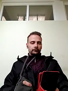 Gregorywhitelegs online show from April 2026 11:34:01 AM
