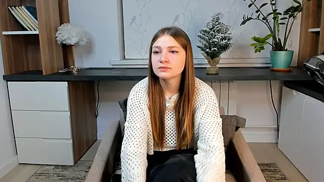 Snapshot of LesaFeldker chatting on December 2025 01:11:02 AM LesaFeldker online show from December 2025 01:11:02 AM