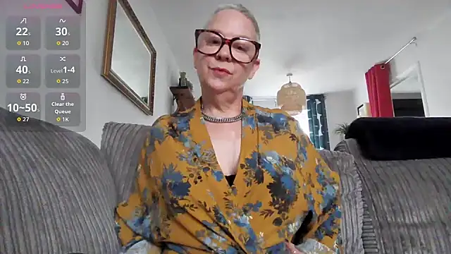 Snapshot of missyb_x chatting on November 2025 11:24:01 AM missyb x online show from November 2025 11:24:01 AM