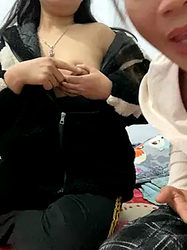 Snapshot of pitty_mymi chatting on December 2025 08:58:02 PM pitty mymi online show from December 2025 08:58:02 PM