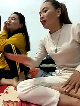 Snapshot of pitty_mymi chatting on December 2025 05:19:02 PM pitty mymi online show from December 2025 05:19:02 PM