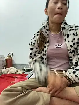 Snapshot of pitty_mymi chatting on December 2025 09:35:01 PM pitty mymi online show from December 2025 09:35:01 PM