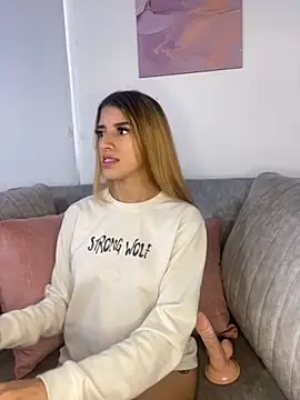 Snapshot of zoepink_1 chatting on December 2025 01:31:02 PM zoepink 1 online show from December 2025 01:31:02 PM