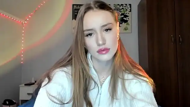 tinyglow online show from April 2026 10:03:01 PM