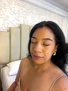 Snapshot of IvannaClaire chatting on December 2025 02:10:02 PM IvannaClaire online show from December 2025 02:10:02 PM