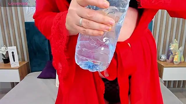 Snapshot of Valerie_King chatting on November 2025 01:55:02 AM Valerie King online show from November 2025 01:55:02 AM