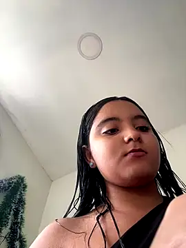 Snapshot of violeta_santanna chatting on December 2025 01:27:01 PM violeta santanna online show from December 2025 01:27:01 PM