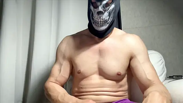 Luna MaskedMan online show from June 2026 11:10:02 PM