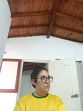 Snapshot of Melinerd chatting on November 2025 08:42:01 PM Melinerd online show from November 2025 08:42:01 PM