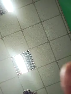 Snapshot of platone09 chatting on December 2025 01:09:01 PM platone09 online show from December 2025 01:09:01 PM