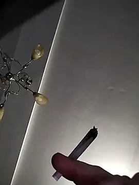 Snapshot of platone09 chatting on December 2025 10:59:02 PM platone09 online show from December 2025 10:59:02 PM