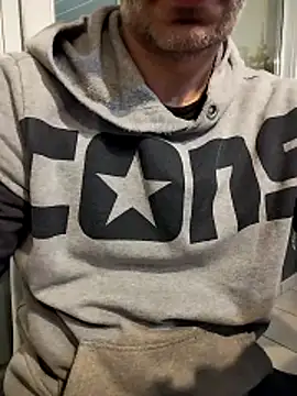 Snapshot of platone09 chatting on December 2025 08:57:02 PM platone09 online show from December 2025 08:57:02 PM