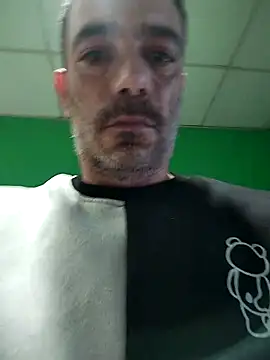 Snapshot of platone09 chatting on December 2025 01:51:02 PM platone09 online show from December 2025 01:51:02 PM