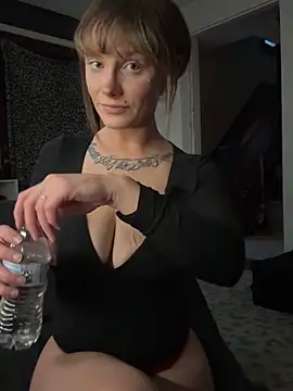 sofrancy online show from December 2025 10:06:01 PM