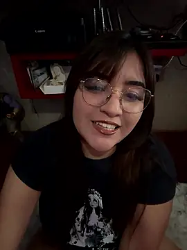 Snapshot of love_queen02 chatting on January 2026 07:41:02 PM love queen02 online show from January 2026 07:41:02 PM