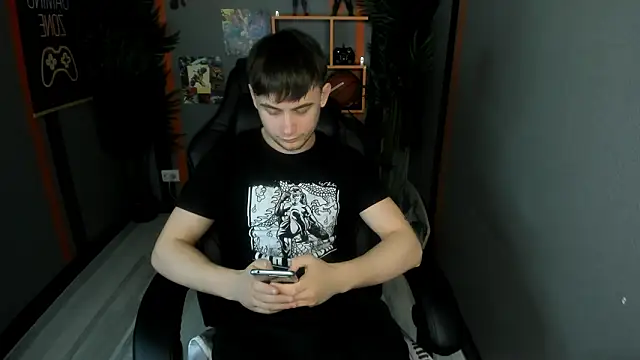 AlejandroEllias online show from March 2026 08:57:01 PM