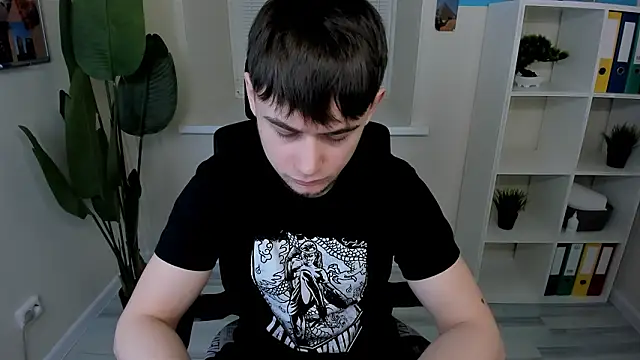 AlejandroEllias online show from March 2026 12:43:02 PM