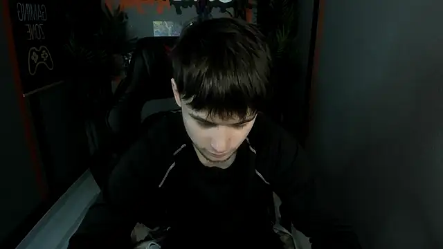 AlejandroEllias online show from March 2026 01:44:02 PM