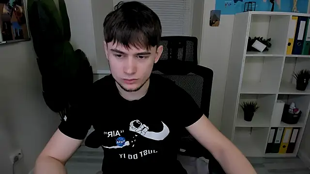 AlejandroEllias online show from April 2026 10:57:02 AM