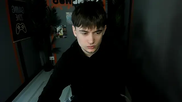 AlejandroEllias online show from April 2026 02:33:01 PM