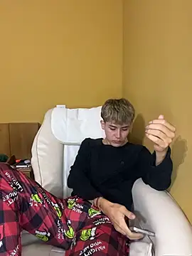 Noah21  online show from December 2025 09:09:01 PM