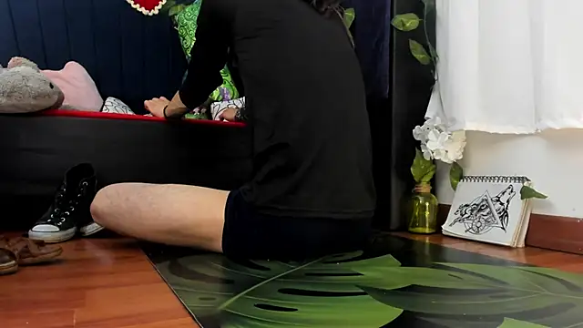 Snapshot of AngelDamianArt chatting on December 2025 03:54:01 PM AngelDamianArt online show from December 2025 03:54:01 PM