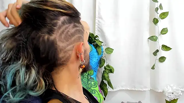 Snapshot of AngelDamianArt chatting on December 2025 09:00:01 PM AngelDamianArt online show from December 2025 09:00:01 PM