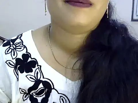 Muskan Jha online show from August 2026 05:18:01 AM