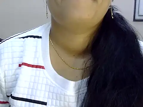 Muskan Jha online show from August 2026 05:42:02 AM
