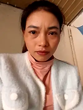 Snapshot of _Su-Su_ chatting on November 2025 07:08:01 AM Su-Su online show from November 2025 07:08:01 AM