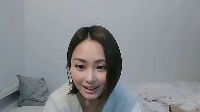 Snapshot of mio-japan chatting on December 2025 08:34:02 AM mio-japan online show from December 2025 08:34:02 AM