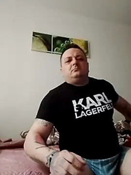 Snapshot of Ana1991@xh chatting on November 2025 11:10:02 AM Ana1991xh online show from November 2025 11:10:02 AM